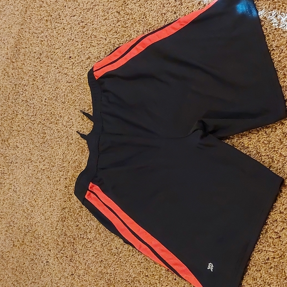 Mesh shorts - Picture 2 of 4